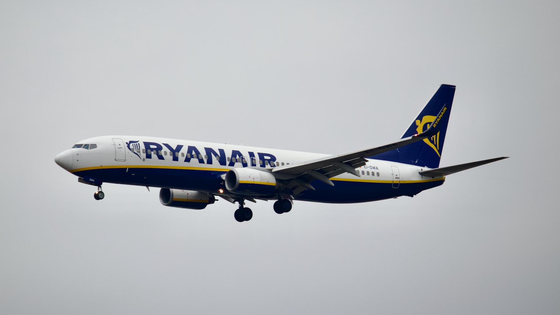 Ryanair predicts strong summer, good for Airbnb?